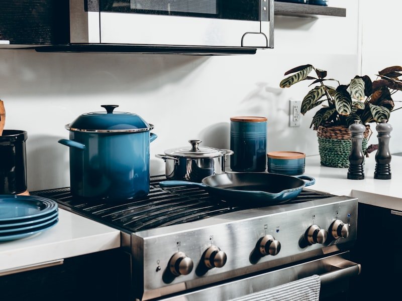Detailed view of a Toronto kitchen counter showing a stone backsplash and edge profile